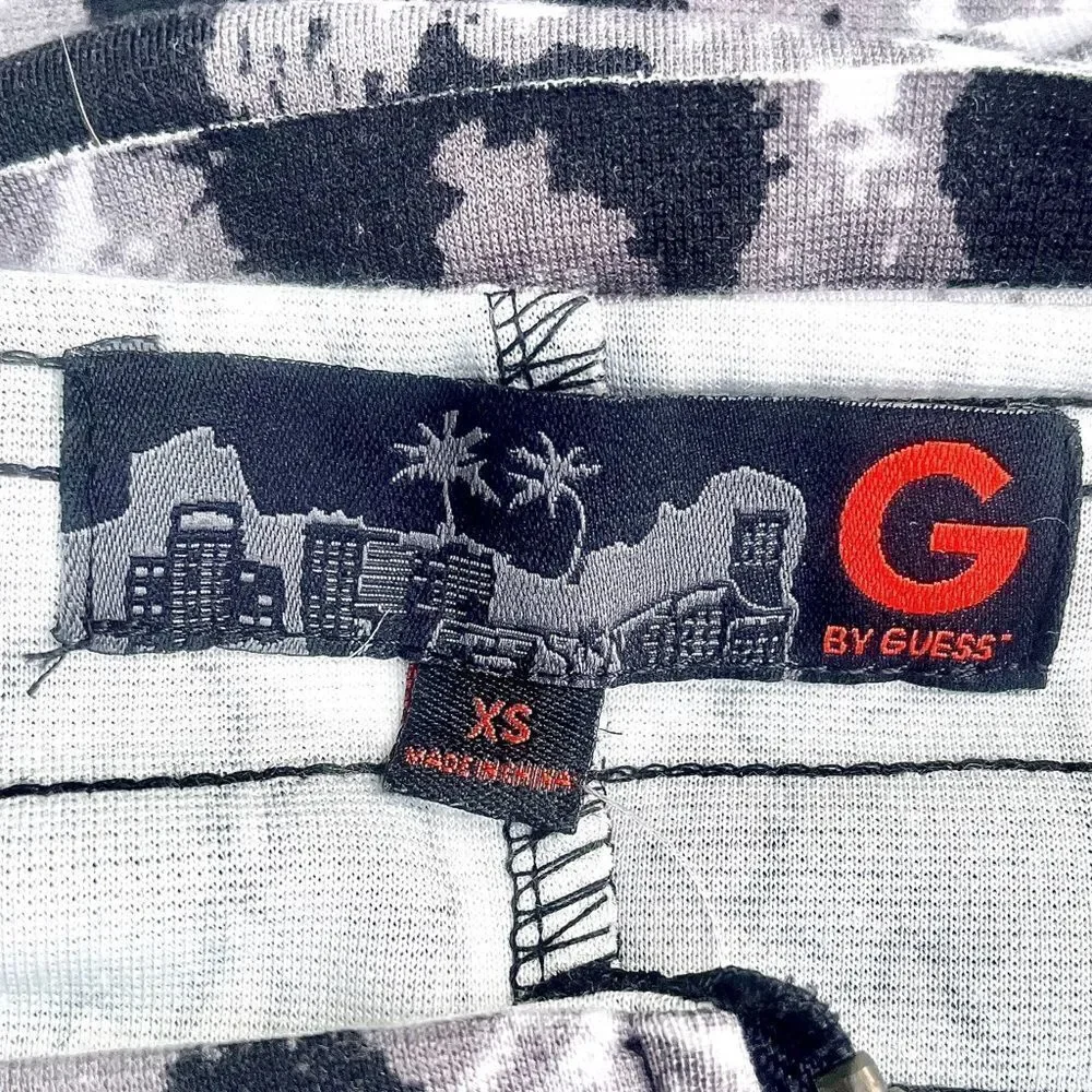🍍3/$15🍍 G by Guess Zippered Leopard Mini Skirt
